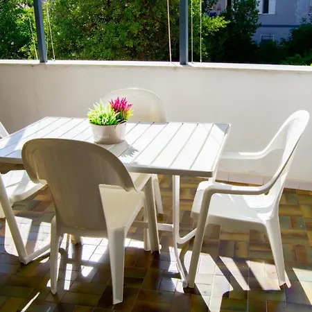 Bran House Appartement *